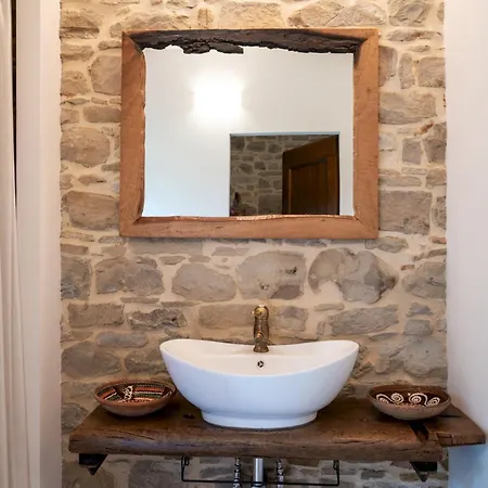 Cherubini 8&1, Emma *