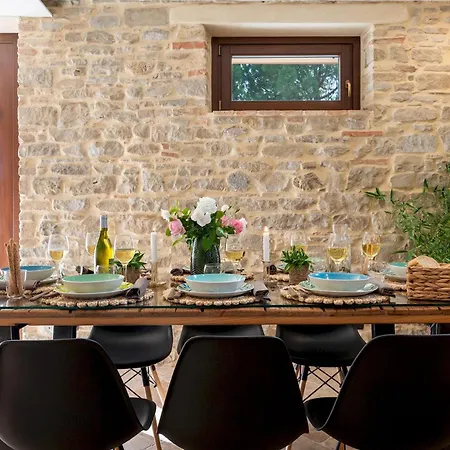 Cherubini 8&1, Emma فيلة سينغولي