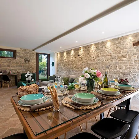 Cherubini 8&1, Emma فيلة سينغولي